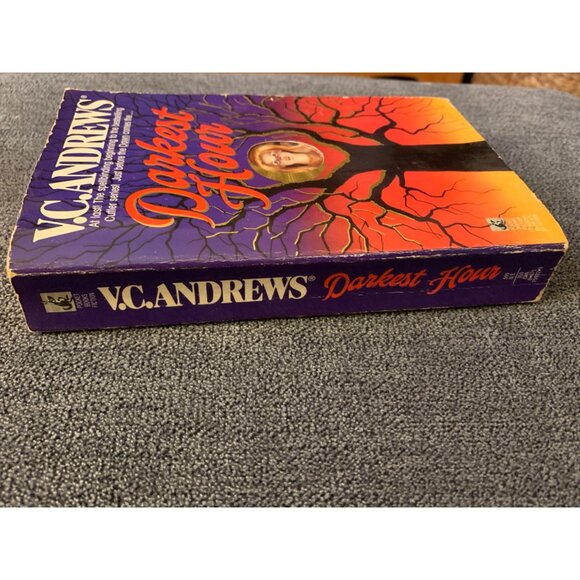 V.C. Andrews "Darkest Hour" Paperback Book - Picture 4 of 5